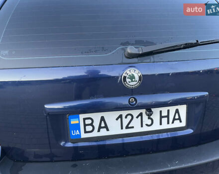 Синий Шкода Октавия, объемом двигателя 1.6 л и пробегом 343 тыс. км за 4600 $, фото 4 на Automoto.ua
