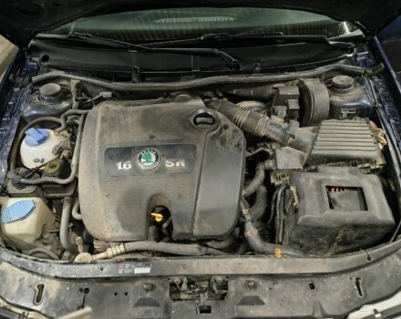 Синий Шкода Октавия, объемом двигателя 1.6 л и пробегом 330 тыс. км за 4500 $, фото 2 на Automoto.ua