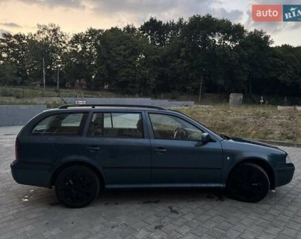 Синий Шкода Октавия, объемом двигателя 1.6 л и пробегом 258 тыс. км за 3600 $, фото 3 на Automoto.ua