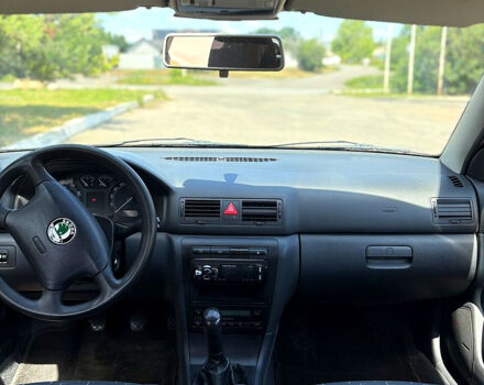 Синий Шкода Октавия, объемом двигателя 1.6 л и пробегом 240 тыс. км за 4800 $, фото 8 на Automoto.ua