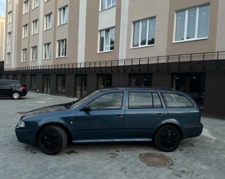 Синий Шкода Октавия, объемом двигателя 1.6 л и пробегом 258 тыс. км за 3600 $, фото 5 на Automoto.ua