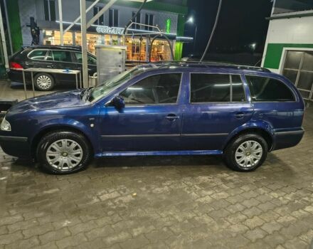 Синий Шкода Октавия, объемом двигателя 1.6 л и пробегом 330 тыс. км за 4500 $, фото 1 на Automoto.ua