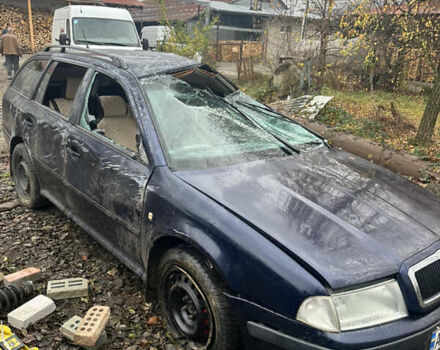 Синий Шкода Октавия, объемом двигателя 1.78 л и пробегом 378 тыс. км за 1800 $, фото 3 на Automoto.ua