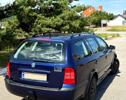 Синий Шкода Октавия, объемом двигателя 1.6 л и пробегом 240 тыс. км за 4800 $, фото 3 на Automoto.ua