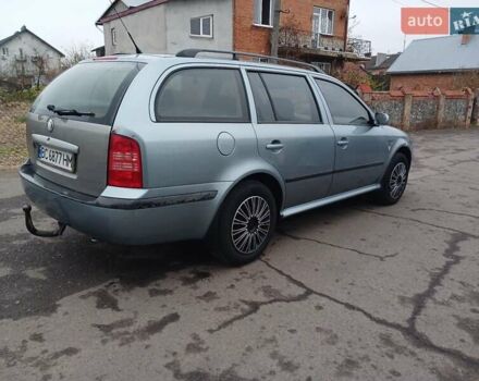 Синій Шкода Октавія, об'ємом двигуна 1.6 л та пробігом 300 тис. км за 2900 $, фото 3 на Automoto.ua