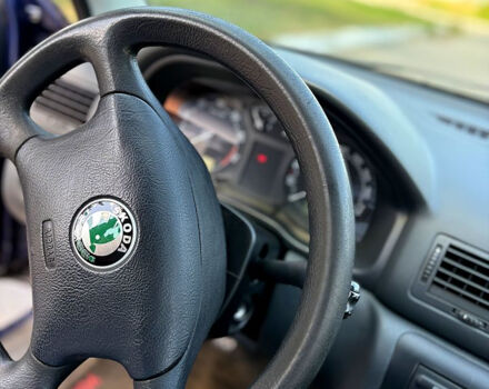 Синий Шкода Октавия, объемом двигателя 1.6 л и пробегом 240 тыс. км за 4800 $, фото 12 на Automoto.ua