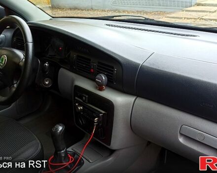 Синій Шкода Октавія, об'ємом двигуна 1.6 л та пробігом 229 тис. км за 4700 $, фото 3 на Automoto.ua