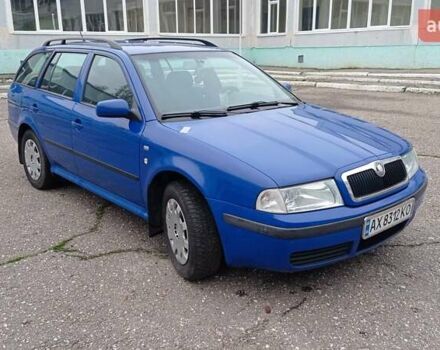 Синий Шкода Октавия, объемом двигателя 1.6 л и пробегом 345 тыс. км за 4900 $, фото 2 на Automoto.ua