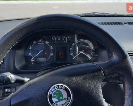 Синий Шкода Октавия, объемом двигателя 1.98 л и пробегом 220 тыс. км за 4000 $, фото 6 на Automoto.ua