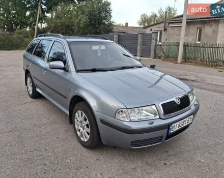 Синий Шкода Октавия, объемом двигателя 1.6 л и пробегом 231 тыс. км за 5400 $, фото 4 на Automoto.ua