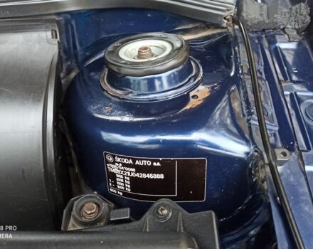 Синий Шкода Октавия, объемом двигателя 1.6 л и пробегом 229 тыс. км за 4700 $, фото 2 на Automoto.ua