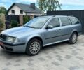 Синий Шкода Октавия, объемом двигателя 1.6 л и пробегом 250 тыс. км за 4405 $, фото 1 на Automoto.ua