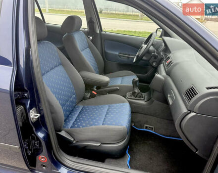 Синий Шкода Октавия, объемом двигателя 1.6 л и пробегом 260 тыс. км за 5400 $, фото 29 на Automoto.ua