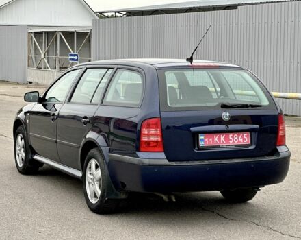 Синий Шкода Октавия, объемом двигателя 1.6 л и пробегом 260 тыс. км за 5400 $, фото 4 на Automoto.ua