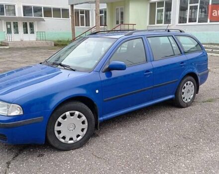 Синий Шкода Октавия, объемом двигателя 1.6 л и пробегом 345 тыс. км за 4900 $, фото 1 на Automoto.ua