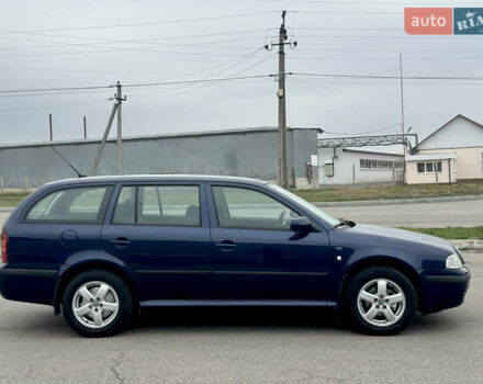 Синий Шкода Октавия, объемом двигателя 1.6 л и пробегом 260 тыс. км за 5400 $, фото 3 на Automoto.ua