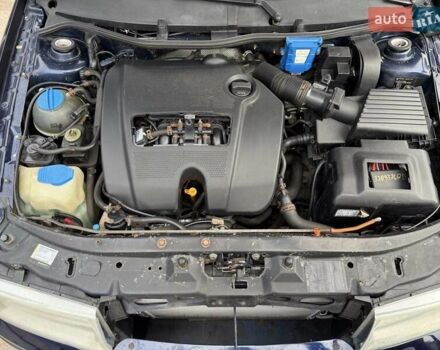 Синий Шкода Октавия, объемом двигателя 1.6 л и пробегом 267 тыс. км за 4900 $, фото 15 на Automoto.ua