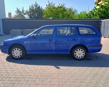 Синий Шкода Октавия, объемом двигателя 1.6 л и пробегом 211 тыс. км за 3999 $, фото 3 на Automoto.ua