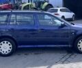 Синий Шкода Октавия, объемом двигателя 2 л и пробегом 290 тыс. км за 2000 $, фото 1 на Automoto.ua