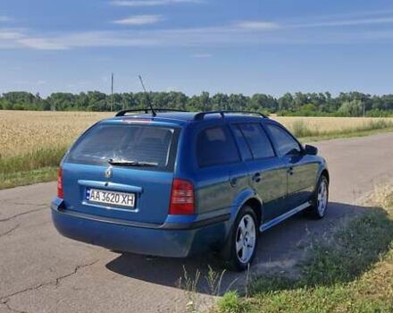 Синий Шкода Октавия, объемом двигателя 1.98 л и пробегом 324 тыс. км за 5100 $, фото 5 на Automoto.ua