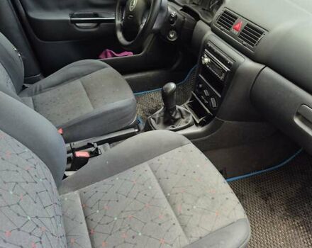 Синий Шкода Октавия, объемом двигателя 1.6 л и пробегом 217 тыс. км за 4800 $, фото 9 на Automoto.ua