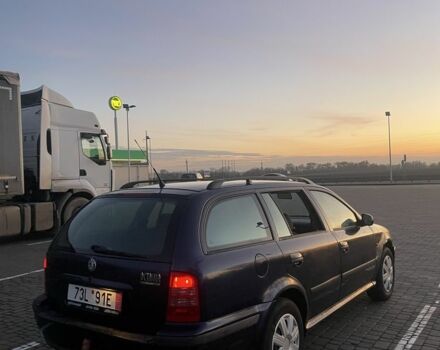 Синий Шкода Октавия, объемом двигателя 0 л и пробегом 300 тыс. км за 1650 $, фото 3 на Automoto.ua