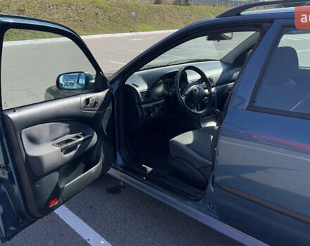 Синий Шкода Октавия, объемом двигателя 1.98 л и пробегом 220 тыс. км за 4000 $, фото 3 на Automoto.ua