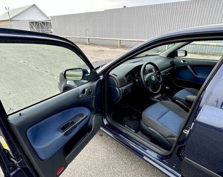 Синий Шкода Октавия, объемом двигателя 1.6 л и пробегом 260 тыс. км за 5400 $, фото 7 на Automoto.ua