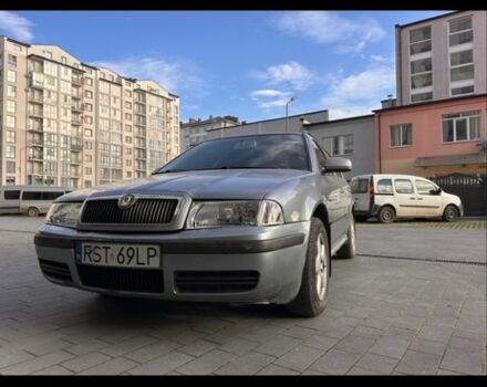 Синий Шкода Октавия, объемом двигателя 0 л и пробегом 370 тыс. км за 2618 $, фото 1 на Automoto.ua