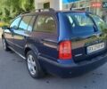 Синий Шкода Октавия, объемом двигателя 1.6 л и пробегом 211 тыс. км за 4500 $, фото 1 на Automoto.ua