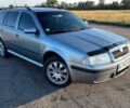 Синій Шкода Октавія, об'ємом двигуна 1.6 л та пробігом 175 тис. км за 5300 $, фото 1 на Automoto.ua