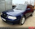 Синий Шкода Октавия, объемом двигателя 1.6 л и пробегом 240 тыс. км за 5200 $, фото 1 на Automoto.ua