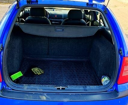 Синий Шкода Октавия, объемом двигателя 1.6 л и пробегом 230 тыс. км за 5500 $, фото 2 на Automoto.ua