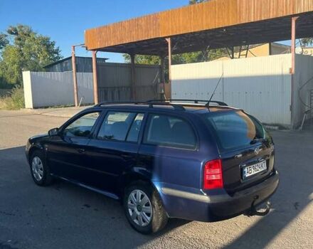Синий Шкода Октавия, объемом двигателя 1.6 л и пробегом 240 тыс. км за 5000 $, фото 1 на Automoto.ua