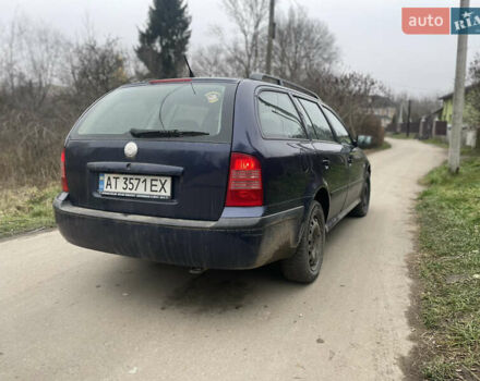 Синий Шкода Октавия, объемом двигателя 1.6 л и пробегом 250 тыс. км за 2700 $, фото 2 на Automoto.ua