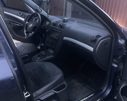 Синий Шкода Октавия, объемом двигателя 1.9 л и пробегом 274 тыс. км за 4500 $, фото 6 на Automoto.ua