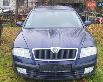 Синий Шкода Октавия, объемом двигателя 1.6 л и пробегом 250 тыс. км за 5200 $, фото 2 на Automoto.ua