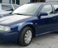 Синий Шкода Октавия, объемом двигателя 1.6 л и пробегом 210 тыс. км за 5250 $, фото 2 на Automoto.ua