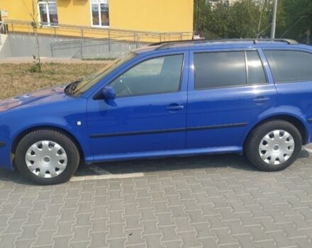 Синий Шкода Октавия, объемом двигателя 1.6 л и пробегом 208 тыс. км за 5500 $, фото 4 на Automoto.ua