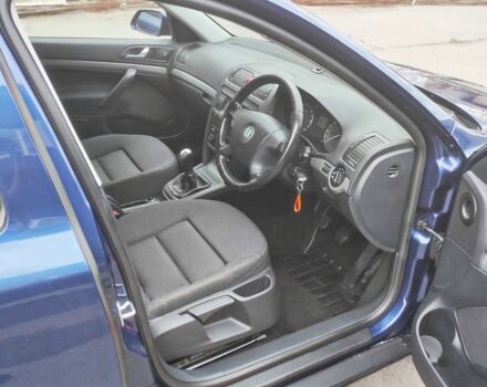 Синий Шкода Октавия, объемом двигателя 0 л и пробегом 292 тыс. км за 2200 $, фото 8 на Automoto.ua