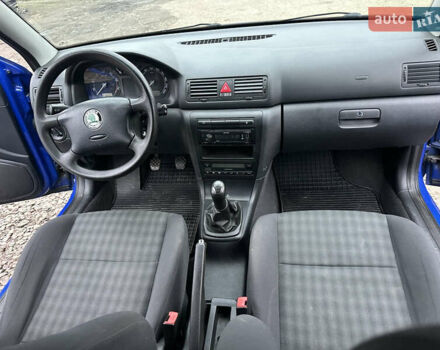 Синий Шкода Октавия, объемом двигателя 1.6 л и пробегом 220 тыс. км за 5800 $, фото 7 на Automoto.ua
