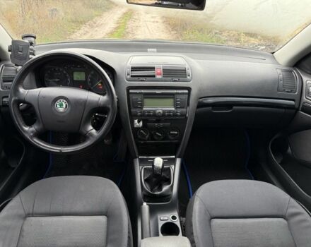 Шкода Октавия 2005 в Змиеве на Automoto.ua Синий Шкода Октавия, объемом двигателя 1.9 л и пробегом 300 тыс. км за 2750 $, фото 6 на Automoto.ua