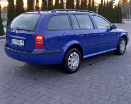 Синий Шкода Октавия, объемом двигателя 1.6 л и пробегом 286 тыс. км за 4300 $, фото 4 на Automoto.ua