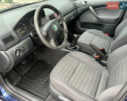 Синий Шкода Октавия, объемом двигателя 1.6 л и пробегом 186 тыс. км за 5600 $, фото 10 на Automoto.ua