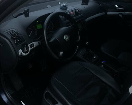 Синий Шкода Октавия, объемом двигателя 1.9 л и пробегом 274 тыс. км за 4500 $, фото 7 на Automoto.ua