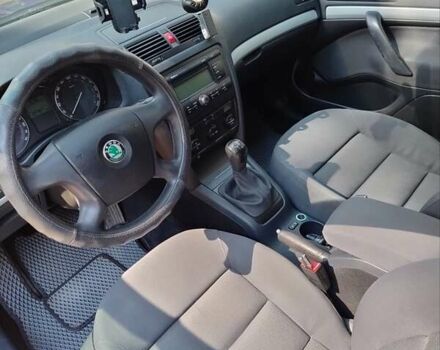 Синий Шкода Октавия, объемом двигателя 1.6 л и пробегом 208 тыс. км за 6450 $, фото 10 на Automoto.ua