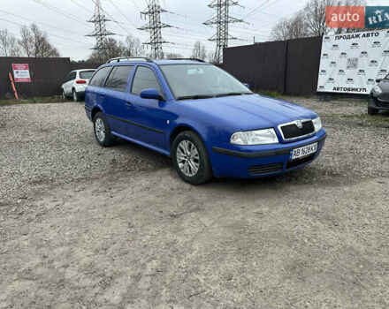 Синий Шкода Октавия, объемом двигателя 1.6 л и пробегом 220 тыс. км за 5800 $, фото 3 на Automoto.ua