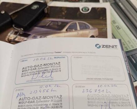 Синий Шкода Октавия, объемом двигателя 1.6 л и пробегом 256 тыс. км за 5600 $, фото 28 на Automoto.ua