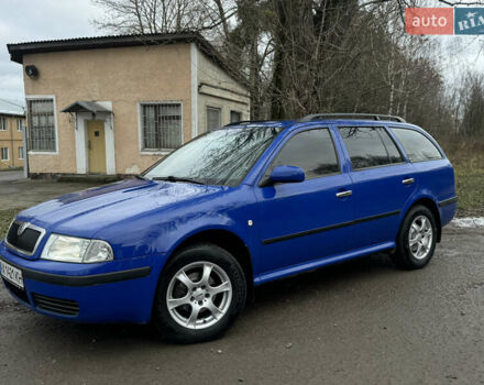 Синий Шкода Октавия, объемом двигателя 1.6 л и пробегом 258 тыс. км за 5350 $, фото 2 на Automoto.ua