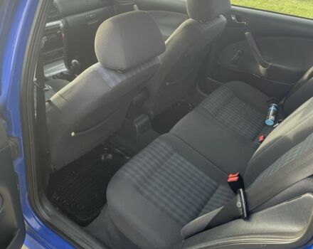 Синій Шкода Октавія, об'ємом двигуна 1.6 л та пробігом 350 тис. км за 3900 $, фото 7 на Automoto.ua